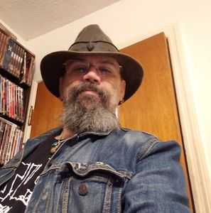 Meet your Posher, Justin